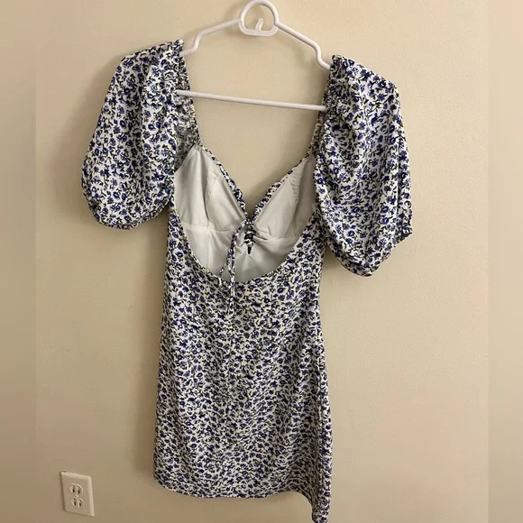 MORE TO COME- Sherrie Puff Sleeve Dress in Blue Floral - Picture 3 of 3